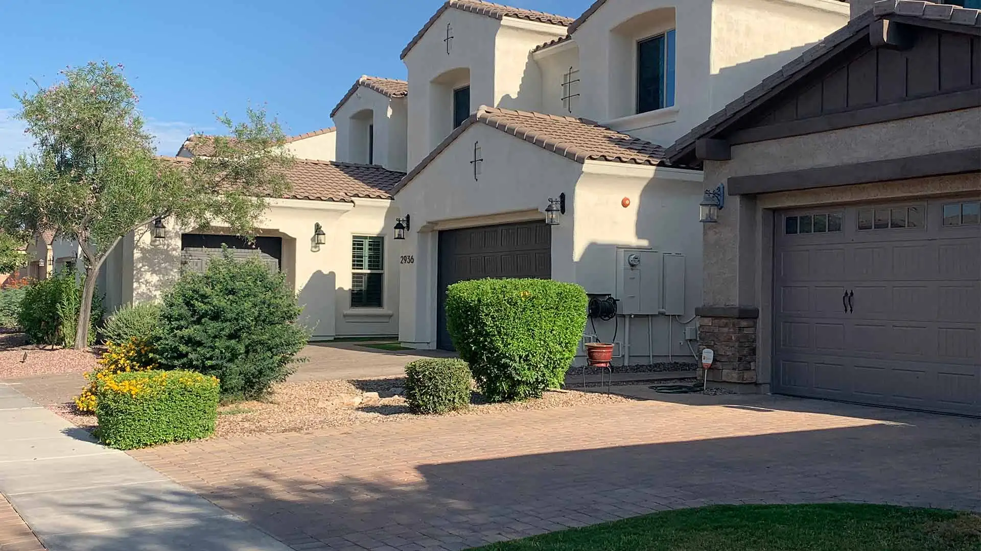 Queen Creek, AZ home with regular landscape maintenance services.